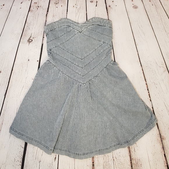 Quicksilver Strapless Dress - Picture 1 of 7